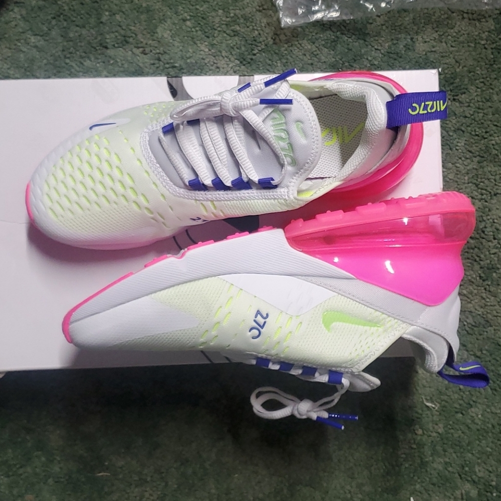 Nike air 270